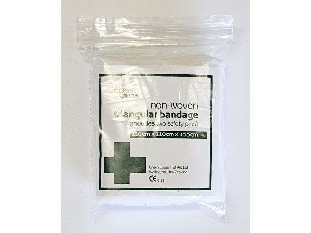 Triangular bandage with safety pins